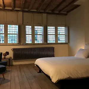 Bed & Breakfast Burgstraat 8, Ghent
